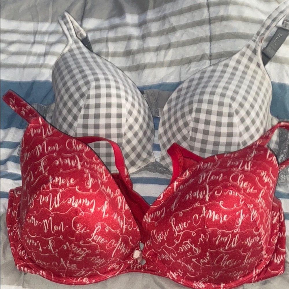 Cacique 44C bra bundle
